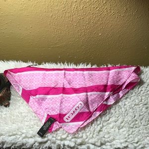 🔴 Coach Square Neck Scarf 🔴